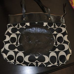 Signature Coach Tote